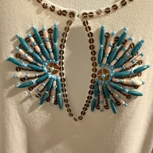 Women's shirt stretch with accents